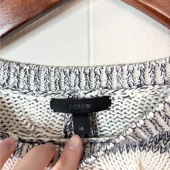 J Crew cable knit cream blue crewneck chunky sweater size XS - Picture 2 of 4
